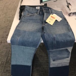 Brand New Levi’s 517 cropped jeans